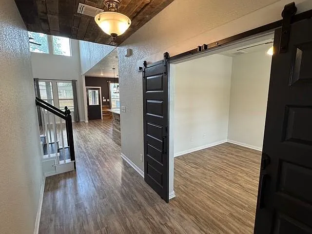122 Sangaree Dr — Photo 2