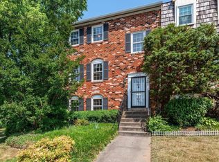 4620 Linmar Ct, Alexandria, VA 22312