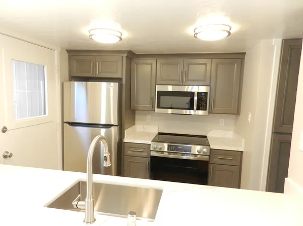 5519 Roundtree Dr APT C, Concord, CA 94521