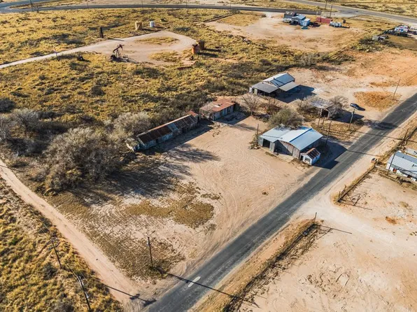 1101 SW Avenue I, Andrews, TX 79714