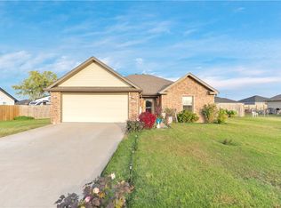 1604 Taylor Orchard Rd, Gentry, AR 72734