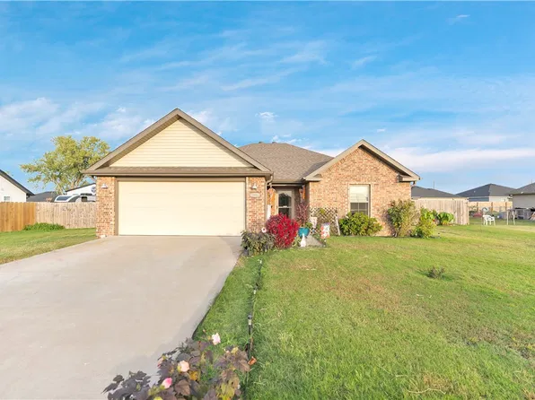 1604 Taylor Orchard Rd, Gentry, AR 72734