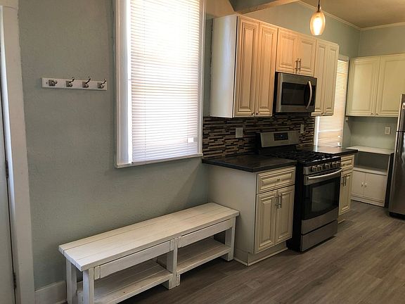 5th image of 2228 5th St NE APT 1