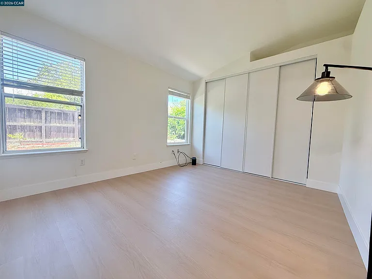 1746 Highland Cir — Photo 12