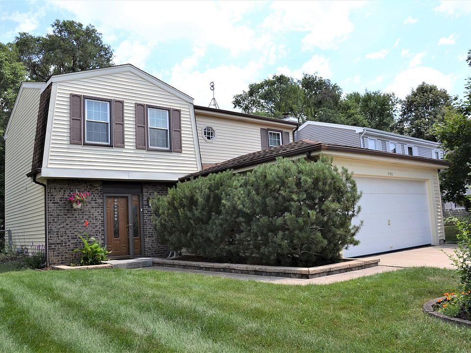 1st image of 745 Woodside Dr