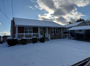 2004 3rd St, Staunton, VA 24401