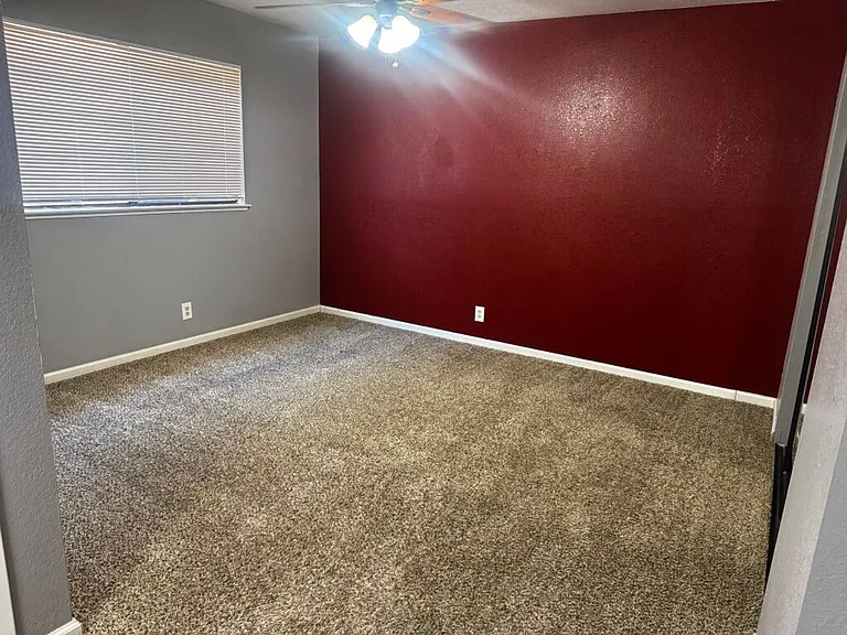 861 Cloverland Way — Photo 10
