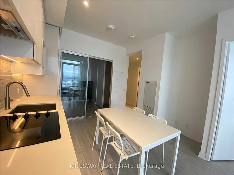 898 Portage Pkwy #Penthouse 05 — Photo 12