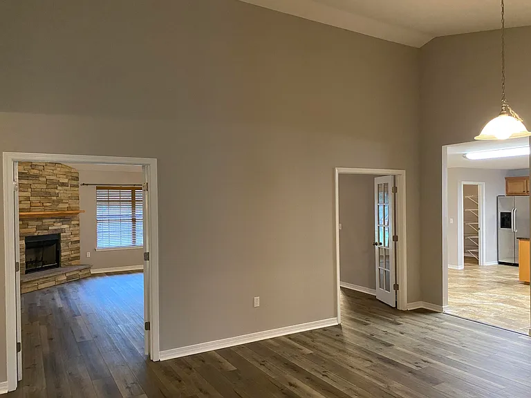 1810 Twin Pine Blvd — Photo 47