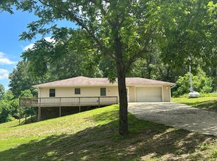 70 Cunningham Ln, Bakersfield, MO 65609