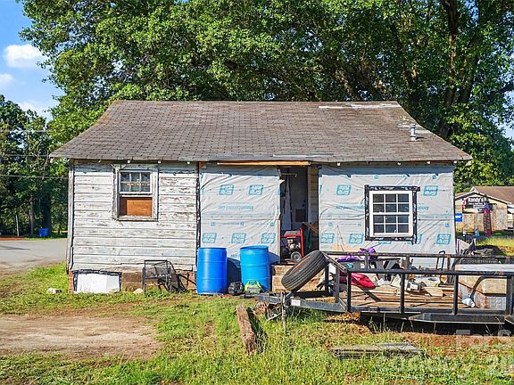 5th image of 103 Carrigan Dr