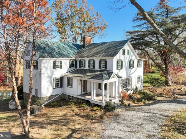 39595 Weatherlea Farm Ln, Lovettsville, VA 20180