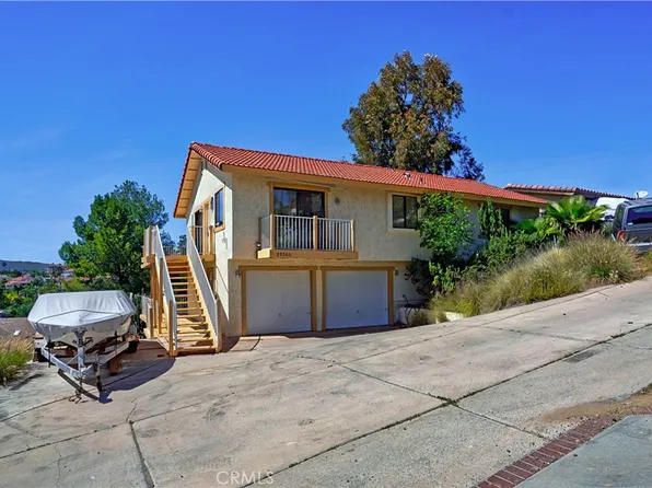 29360 Vacation Dr, Canyon Lake, CA 92587