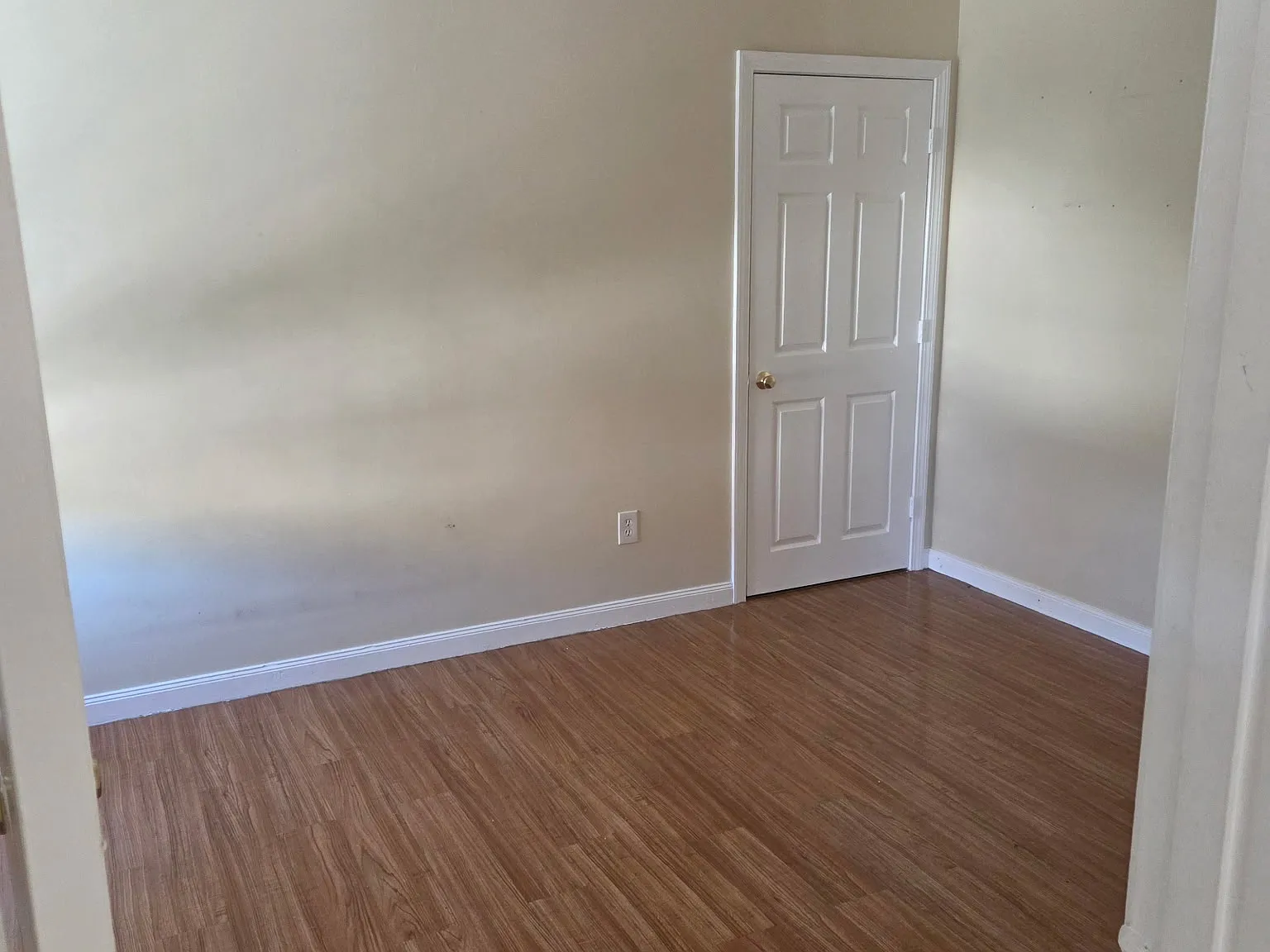 139 Maple St — Photo 2