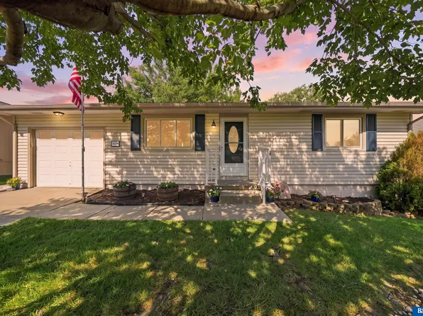 1539 SW 13th St, Lincoln, NE 68522