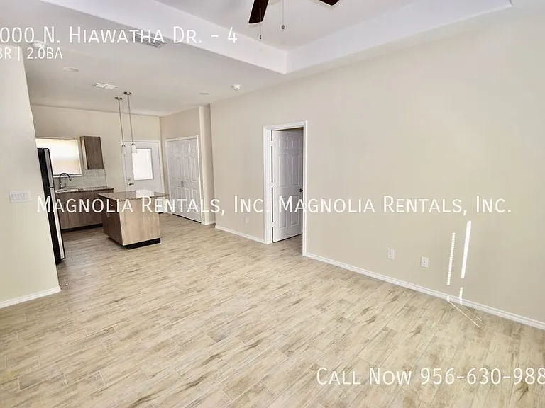 5000 N Hiawatha Dr #4 — Photo 5