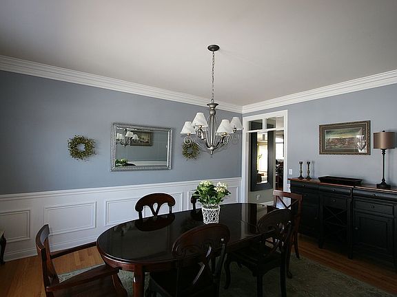 Formal dining room