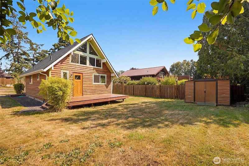 4th image of 745 Larson Street #B