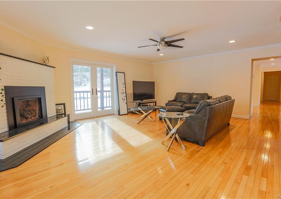 1813 Hunterbrook Rd 1815, Yorktown Heights, NY 10598 Zillow