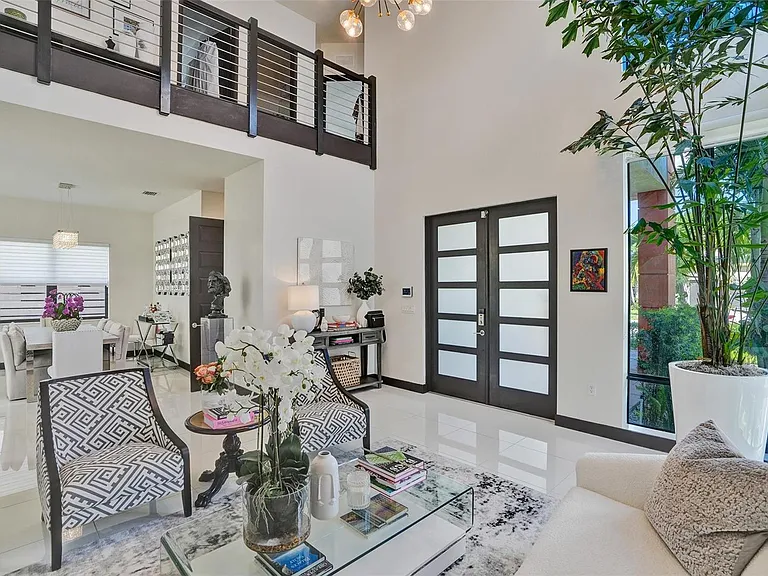 15501 NW 88th Ave — Photo 68