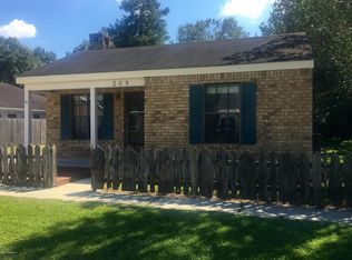 209 Dustin Cir, Broussard, LA 70518