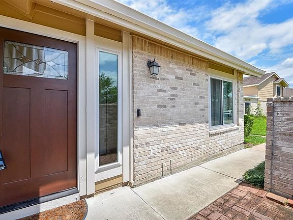 2nd image of 11662 Lakeside Park Dr #311