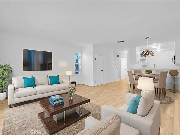 400 Orange Blossom #127, Irvine, CA 92618