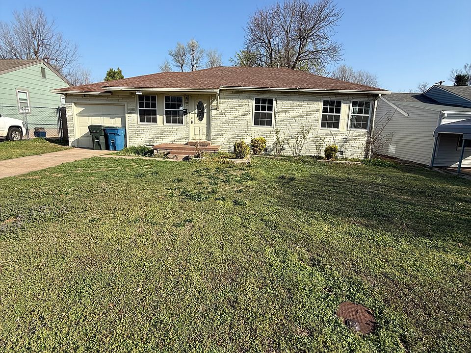 1st image of 529 Showalter Dr
