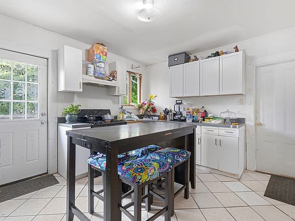 4th image of 57 Hemman St APT 2