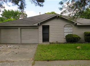 5814 Par Four Dr, Houston, TX 77088