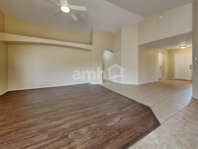 11557 W Pima St — Photo 7