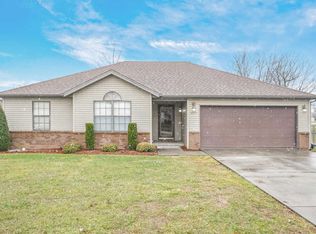 603 S Sunmeadow Dr, Strafford, MO 65757