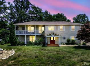 198 Sugarbush Point, Lake Lure, NC 28746