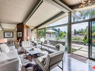 860 Hanley Ave, Los Angeles, CA 90049