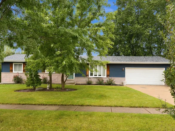 1415 N Scully Dr, McHenry, IL 60050