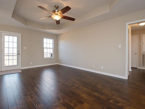4th image of 1330 Burchett Dr