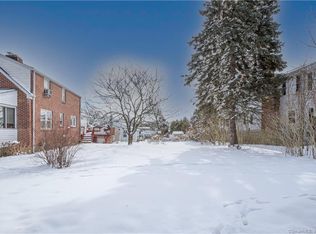 151 Rakoczy Ave, Fairfield, CT 06824