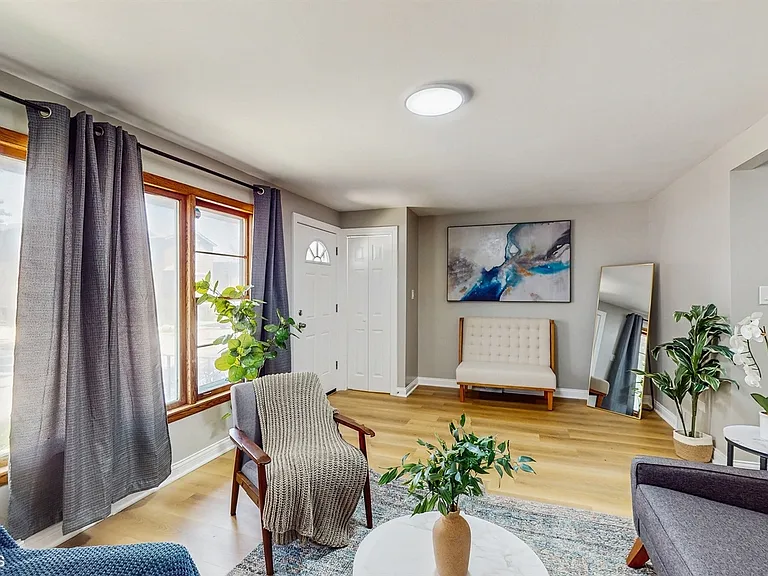 2701 S Hillock Ave #1 — Photo 3
