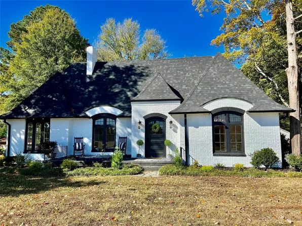 808 S Main St, Landis, NC 28088