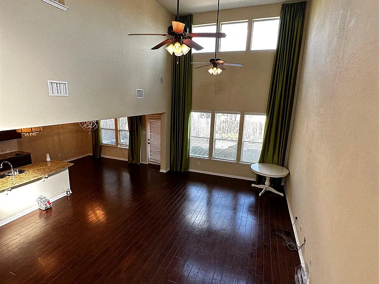 16105 Travesia Way — Photo 13