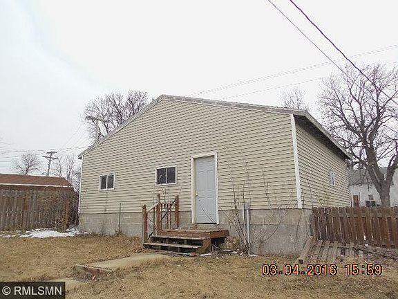 3rd image of 208 S 10th St