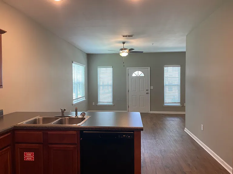 2253 Del Carmel Way — Photo 7