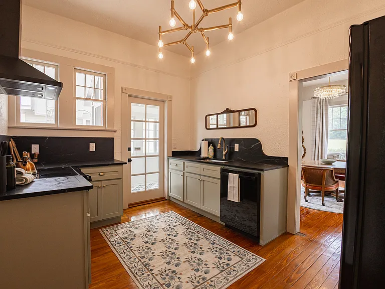 825 SE Sanchez Ave — Photo 14