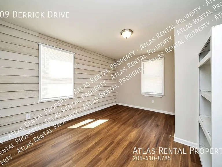 109 Derrick Dr — Photo 17