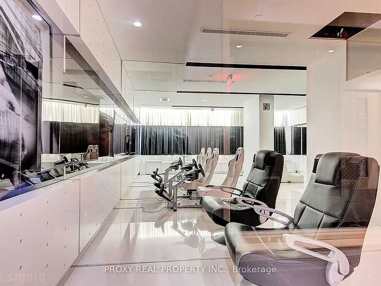 45 Charles St E #3507 — Photo 21