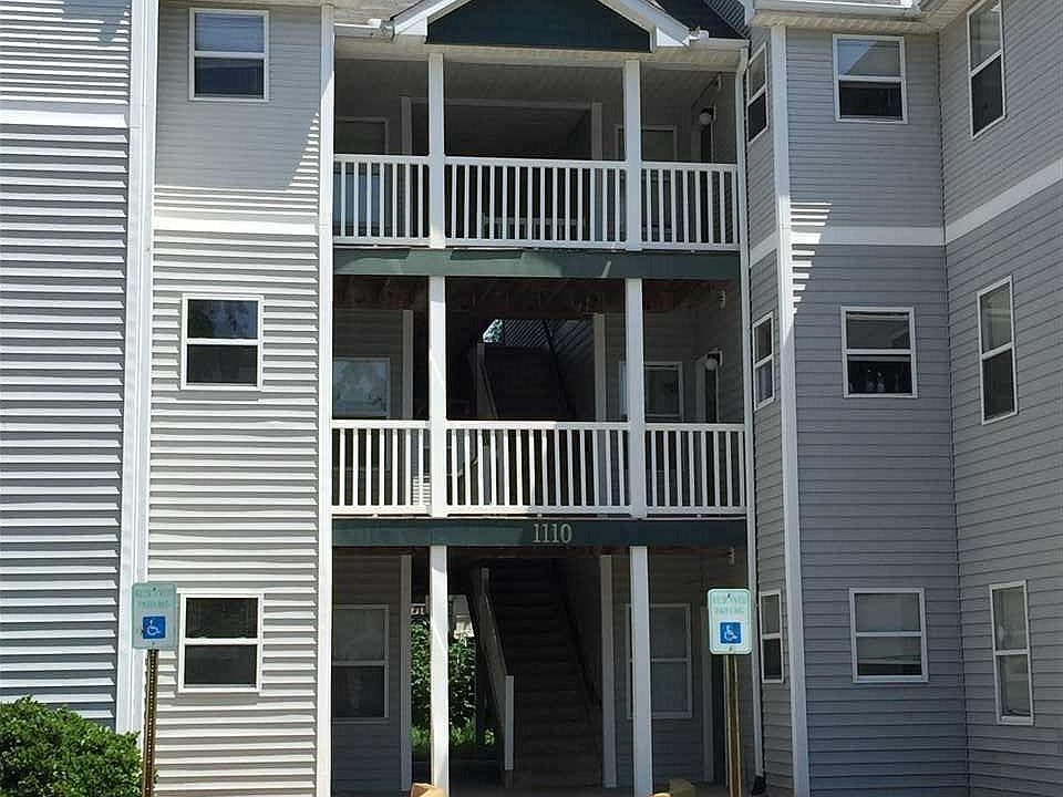 2nd image of 1112 Carlton Ave #303