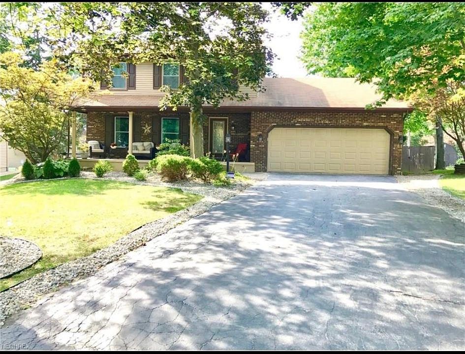 1st image of 56 Country Green Dr