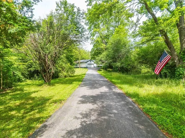 53 S Shanks Road, Salt Point, NY 12578