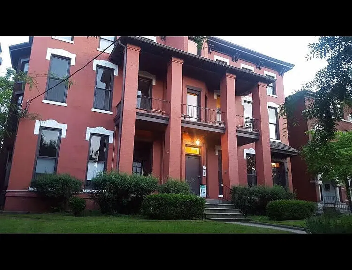 208 W Ormsby Ave. — Photo 2