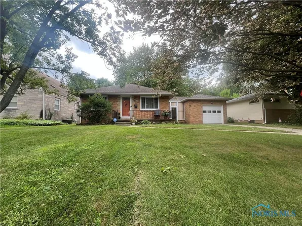 2009 Pautucket Rd, Toledo, OH 43615